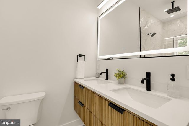1527 BUCHANAN ST NW, Washington, DC 20011