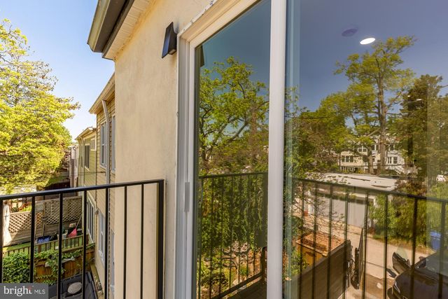 1527 BUCHANAN ST NW, Washington, DC 20011