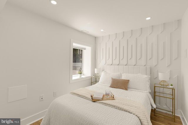 1527 BUCHANAN ST NW, Washington, DC 20011