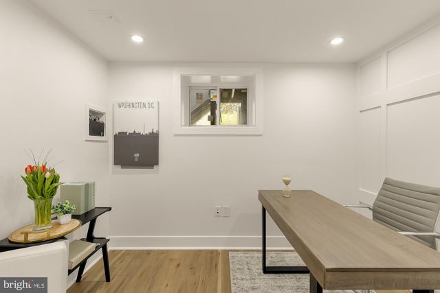1527 BUCHANAN ST NW, Washington, DC 20011