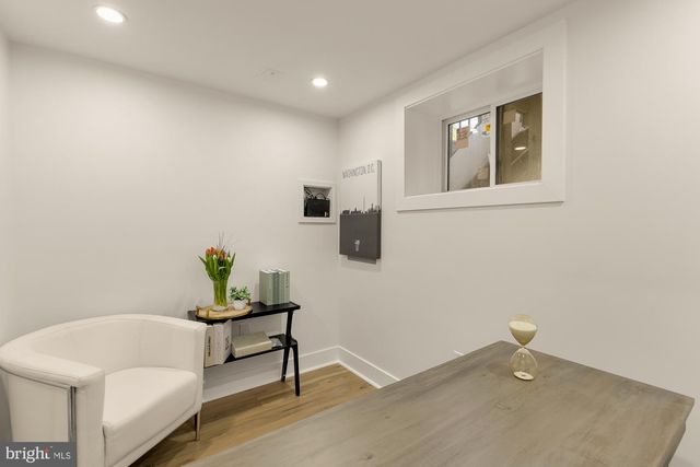 1527 BUCHANAN ST NW, Washington, DC 20011