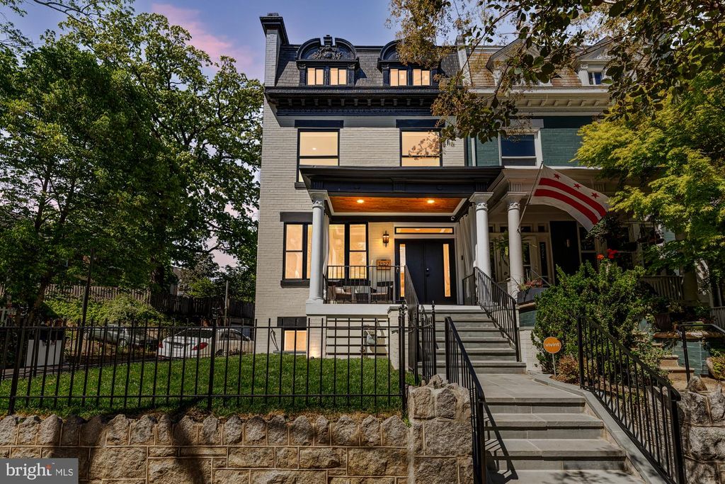 1527 BUCHANAN ST NW, Washington, DC 20011