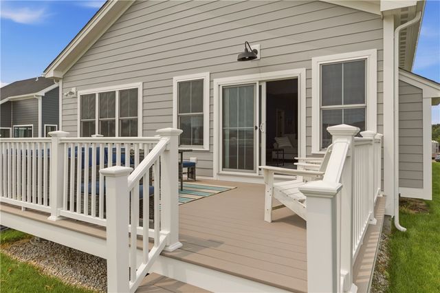 201 Revolution Way, Portsmouth, RI 02871
