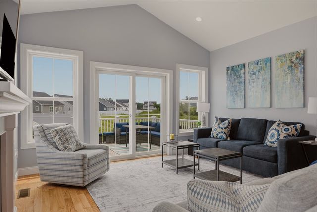201 Revolution Way, Portsmouth, RI 02871