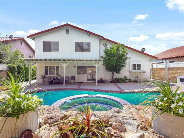 9350 Tampa, Northridge, CA 91324