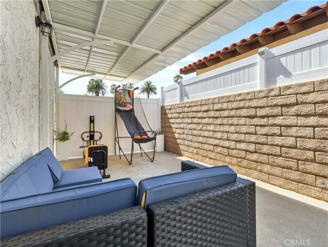 9350 Tampa, Northridge, CA 91324