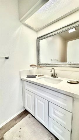 3101 Plaza Del Amo 18, Torrance, CA 90503