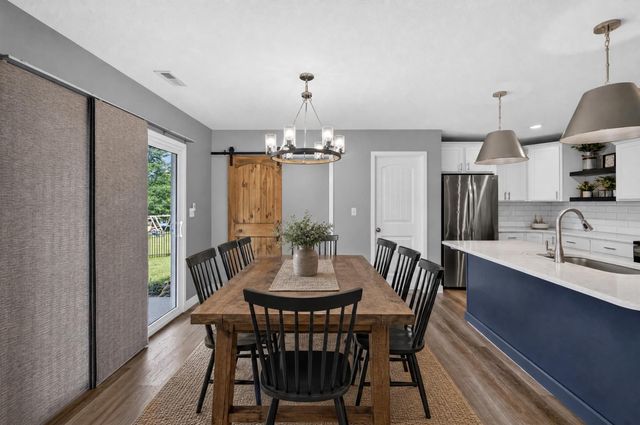 14659 METTLER DR, Hallsville, MO 65255
