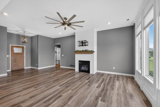 14659 METTLER DR, Hallsville, MO 65255