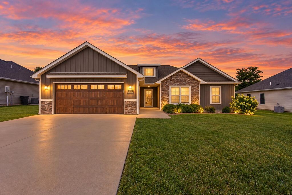 14659 METTLER DR, Hallsville, MO 65255