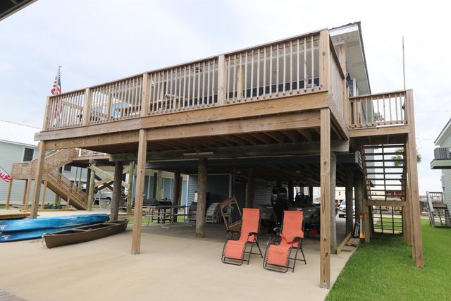 148 Constantin Dr, Port Fourchon, LA 70357