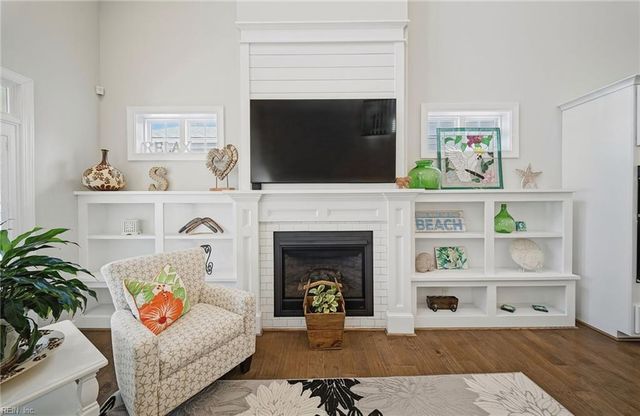 4409 Taylor PL, Virginia Beach, VA 23455