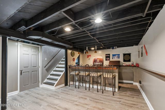 90 Manalapan Avenue, Freehold, NJ 07728