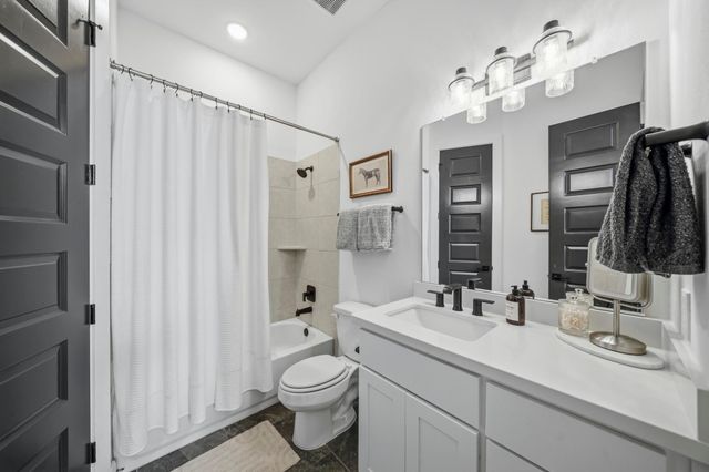 2523 Tradewind Pass Drive, Missouri City, TX 77459