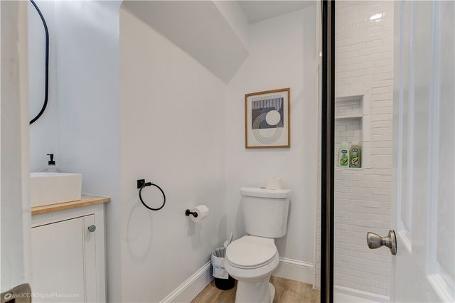 12 Cranston Avenue 1, Newport, RI 02840