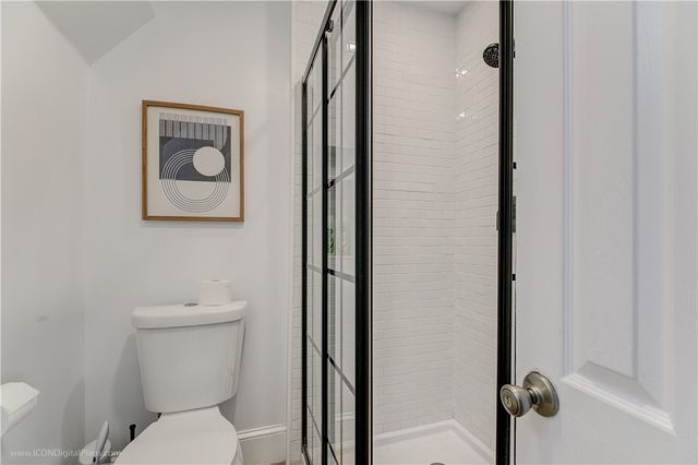 12 Cranston Avenue 1, Newport, RI 02840