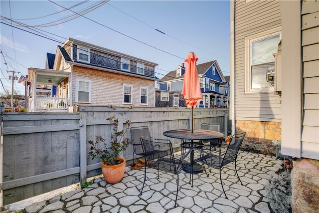 12 Cranston Avenue 1, Newport, RI 02840