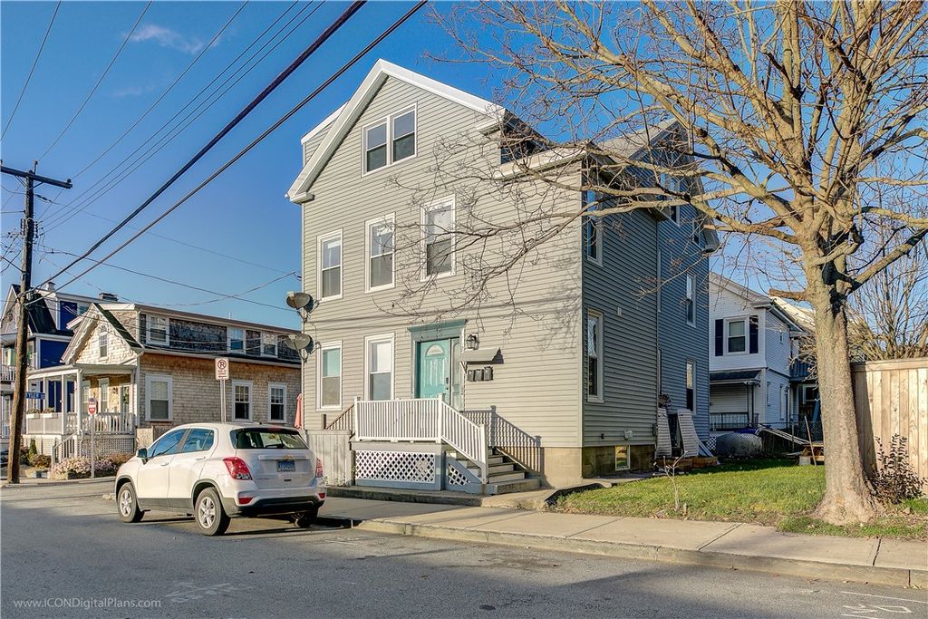 12 Cranston Avenue 1, Newport, RI 02840