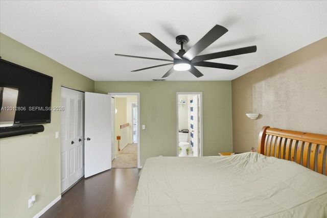 1270 NW 99th Avenue 60, Pembroke Pines, FL 33024
