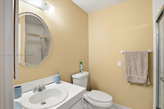 1270 NW 99th Avenue 60, Pembroke Pines, FL 33024