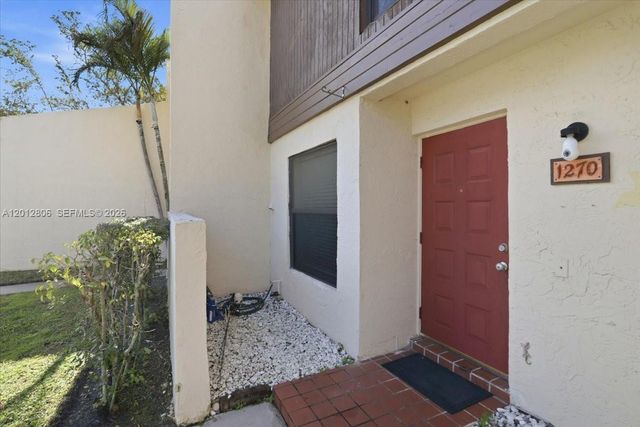 1270 NW 99th Avenue 60, Pembroke Pines, FL 33024