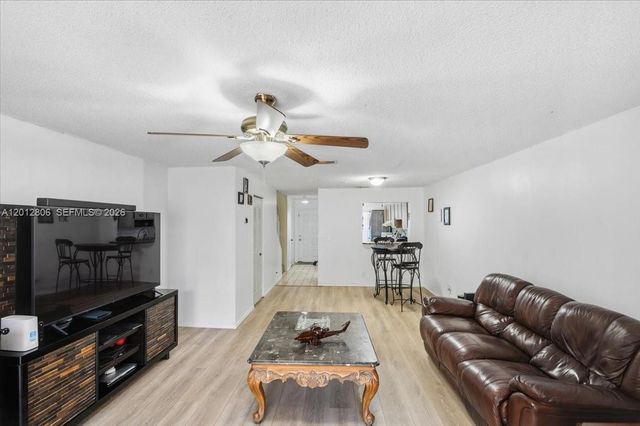 1270 NW 99th Avenue 60, Pembroke Pines, FL 33024