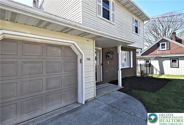 742 Walnut Street, Emmaus Boro, PA 18049