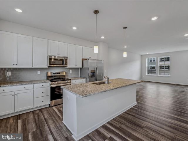 180 COOPERAGE RD, Inwood, WV 25428