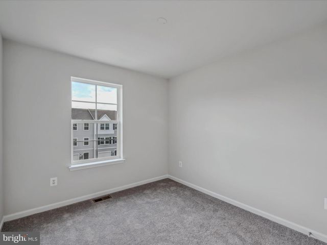 180 COOPERAGE RD, Inwood, WV 25428