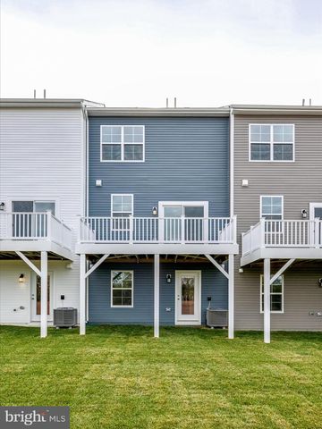 180 COOPERAGE RD, Inwood, WV 25428