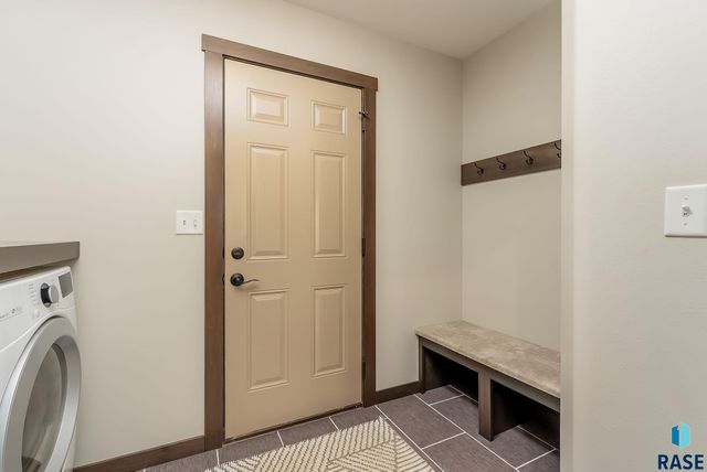 4025 S Pisidian Ave Avenue, Sioux Falls, SD 57110