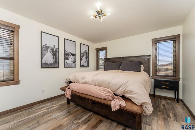 4025 S Pisidian Ave Avenue, Sioux Falls, SD 57110