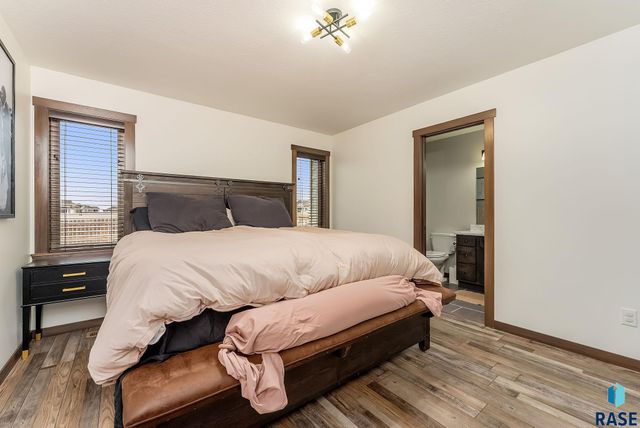 4025 S Pisidian Ave Avenue, Sioux Falls, SD 57110