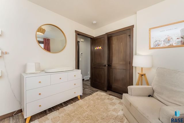 4025 S Pisidian Ave Avenue, Sioux Falls, SD 57110