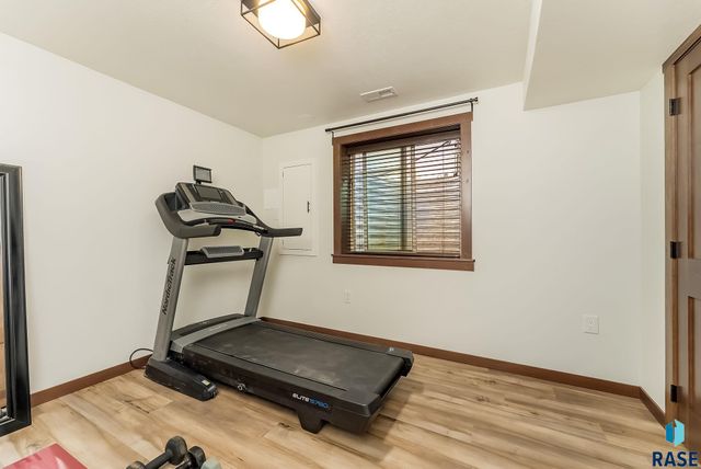 4025 S Pisidian Ave Avenue, Sioux Falls, SD 57110