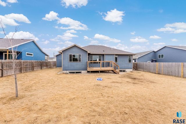 4025 S Pisidian Ave Avenue, Sioux Falls, SD 57110