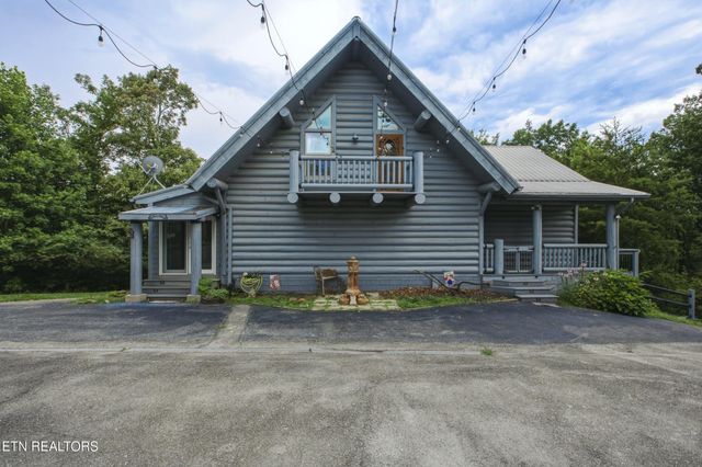 4167 Spring Creek Way, Sevierville, TN 37876