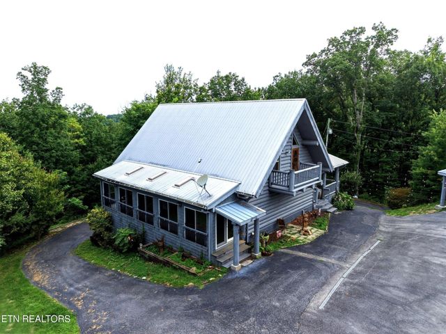 4167 Spring Creek Way, Sevierville, TN 37876