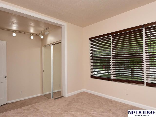 2701 S 60th Street, Omaha, NE 68106