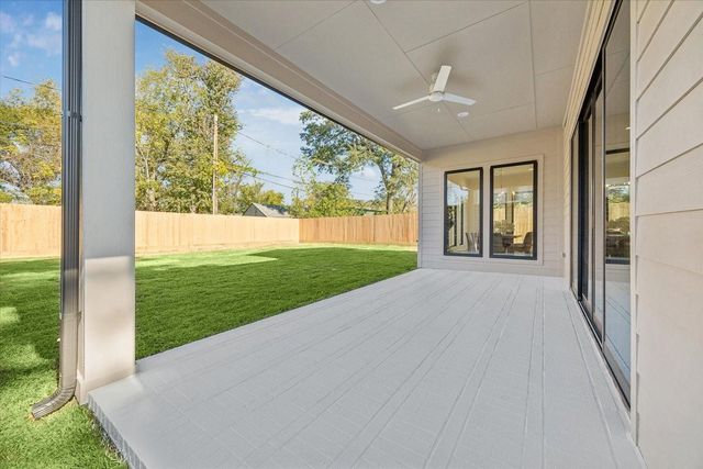 910 W 41st Street, Houston, TX 77018