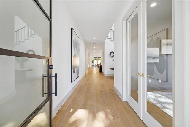 910 W 41st Street, Houston, TX 77018