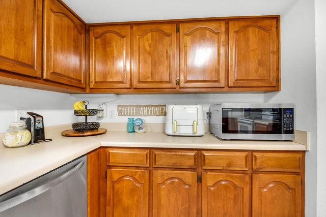 5 Shady Lane, Mary Esther, FL 32569