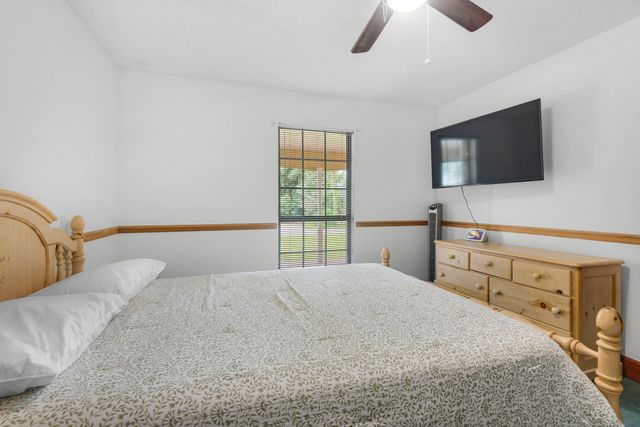 5 Shady Lane, Mary Esther, FL 32569