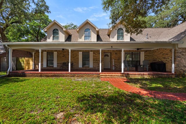 5 Shady Lane, Mary Esther, FL 32569