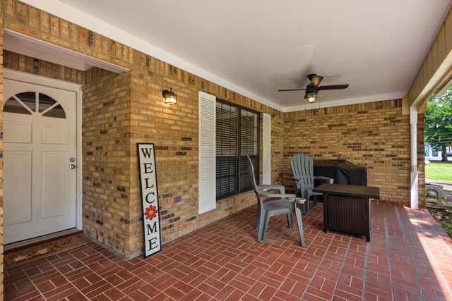 5 Shady Lane, Mary Esther, FL 32569