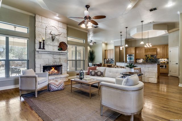 386 Wentworth, Spring Branch, TX 78070