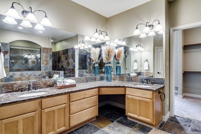 386 Wentworth, Spring Branch, TX 78070