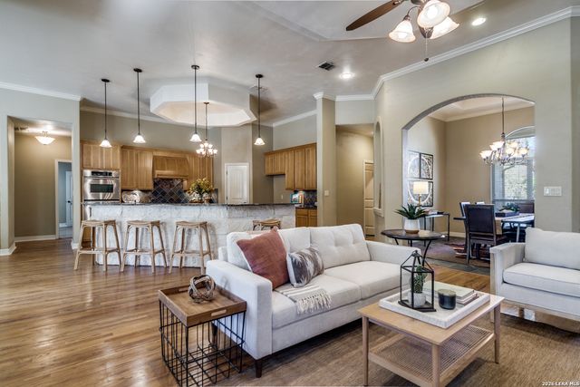 386 Wentworth, Spring Branch, TX 78070