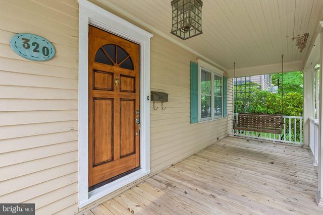 320 W 3RD ST, Moorestown, NJ 08057
