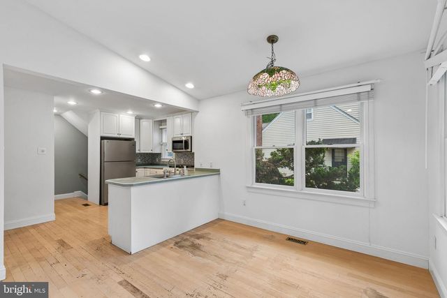320 W 3RD ST, Moorestown, NJ 08057